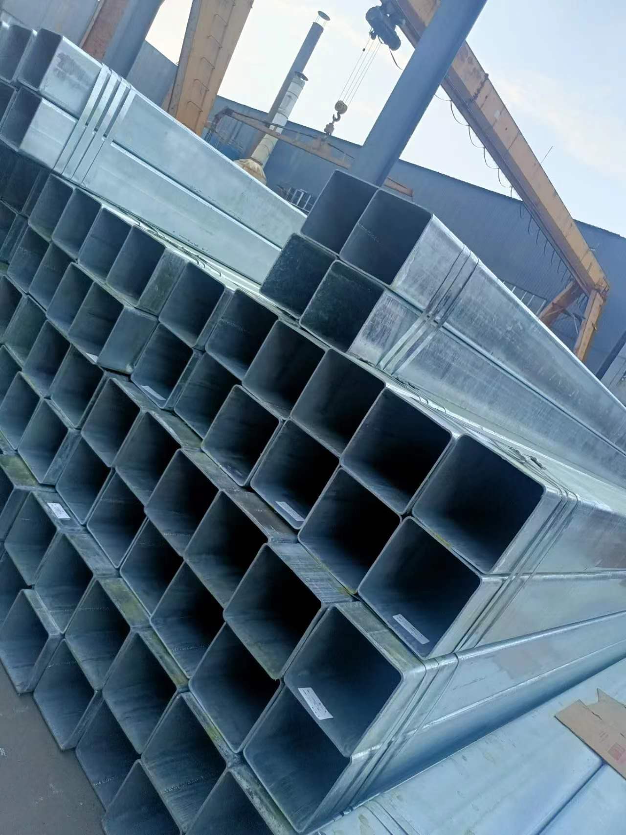 Büyük Çaplı Galvanizli Kare Boru
