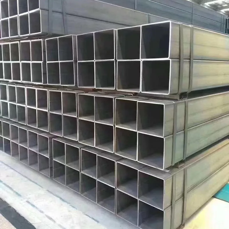 Düz Yarıklı Siyah Dikdörtgen Boru